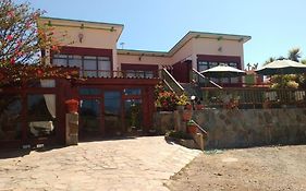 Hotel y Cabañas La Rosa Nautica